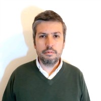 Dr. Federico Caresani